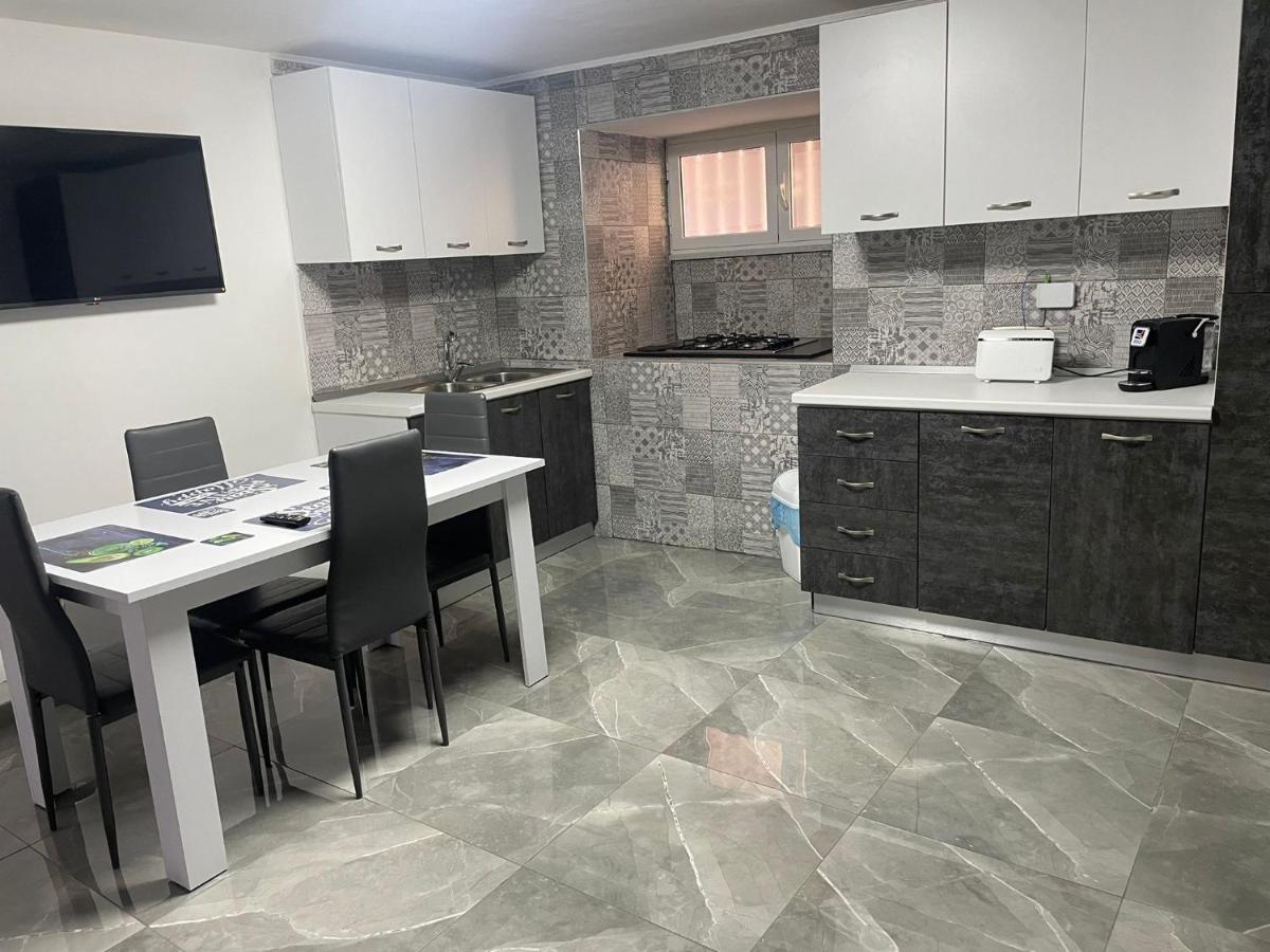 Апартаменты Casa Krizia 1 Неаполь Экстерьер фото